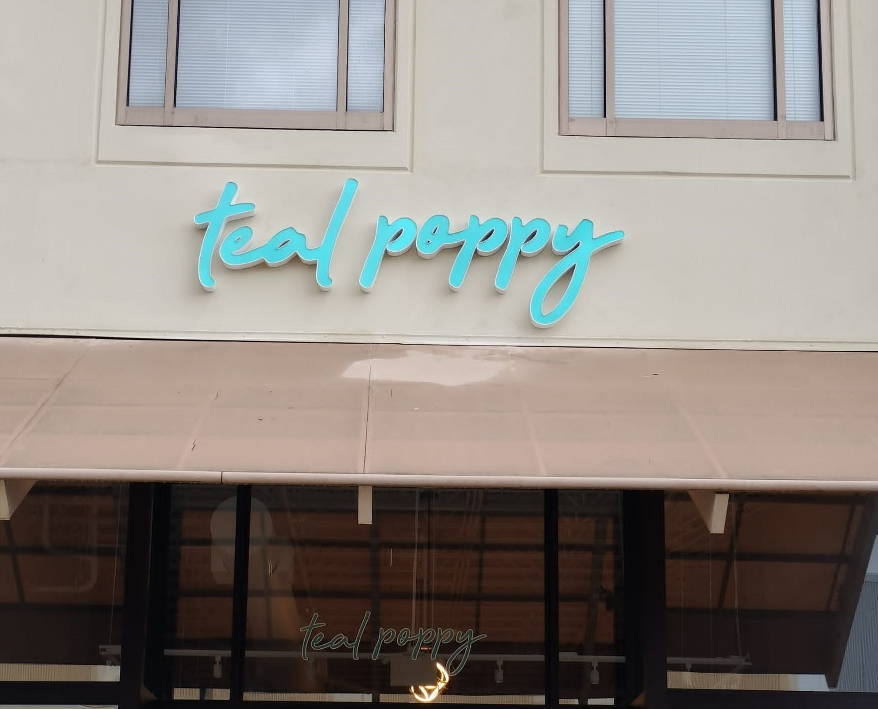 Illuminated & Lighted Signs