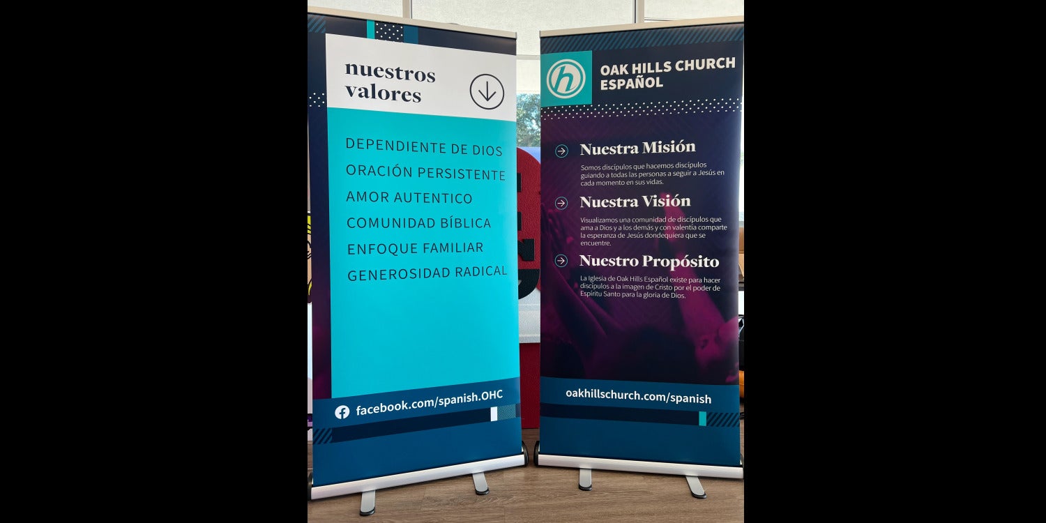 Retractable Banner Stands