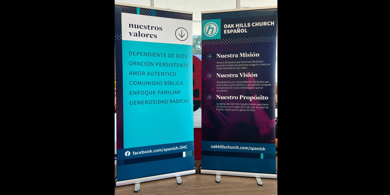 Retractable Banner Stands