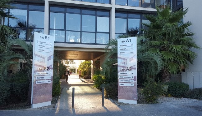 Enseigne, Totem, Création graphique - Signarama Montpellier