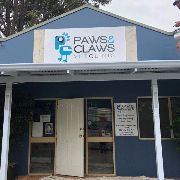 Paws & Claws Vet Clinic