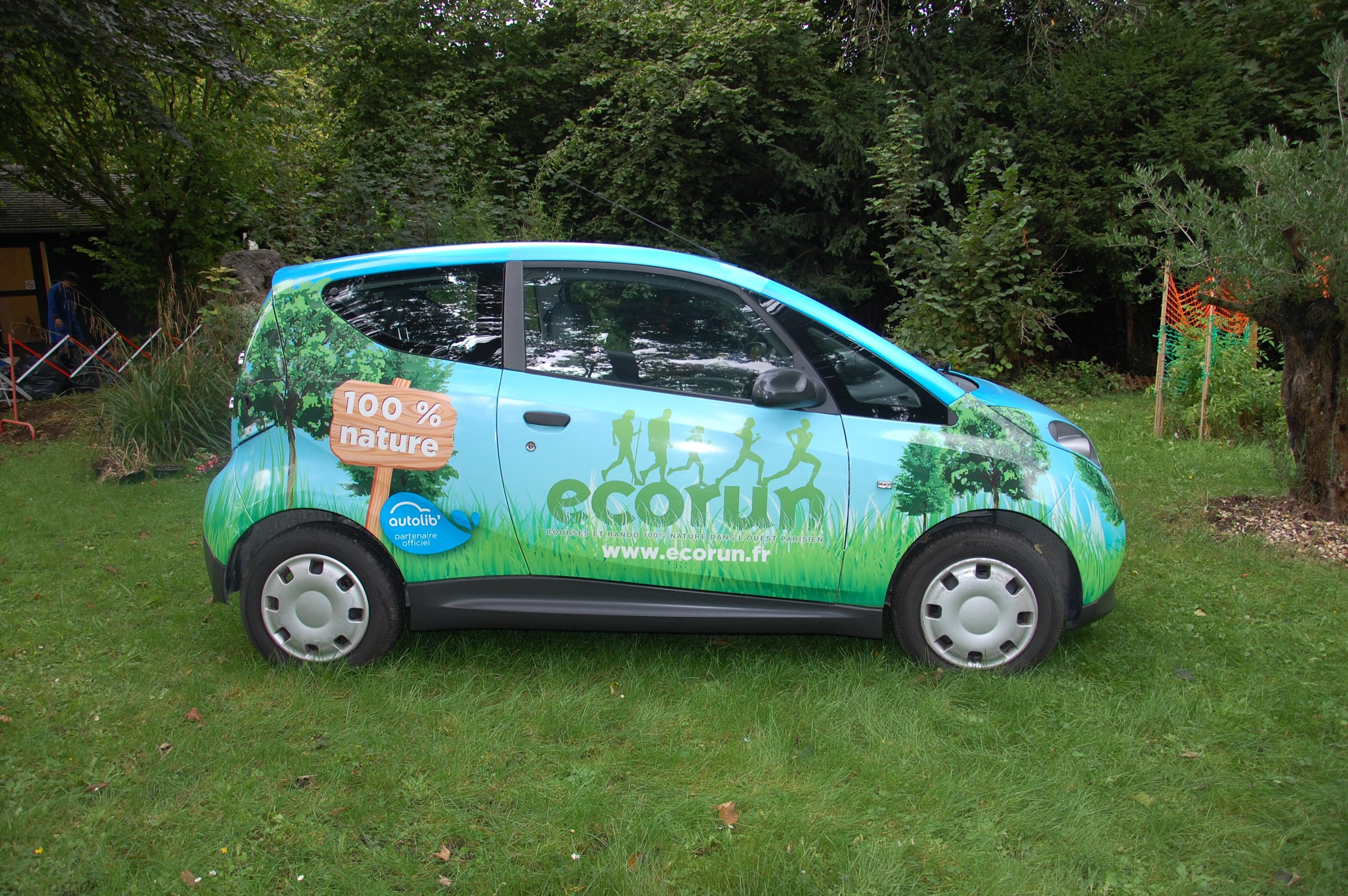 ADHESIF PUBLICITAIRE SUR VEHICULE - COVERING by SIGNARAMA MONTPELLIER