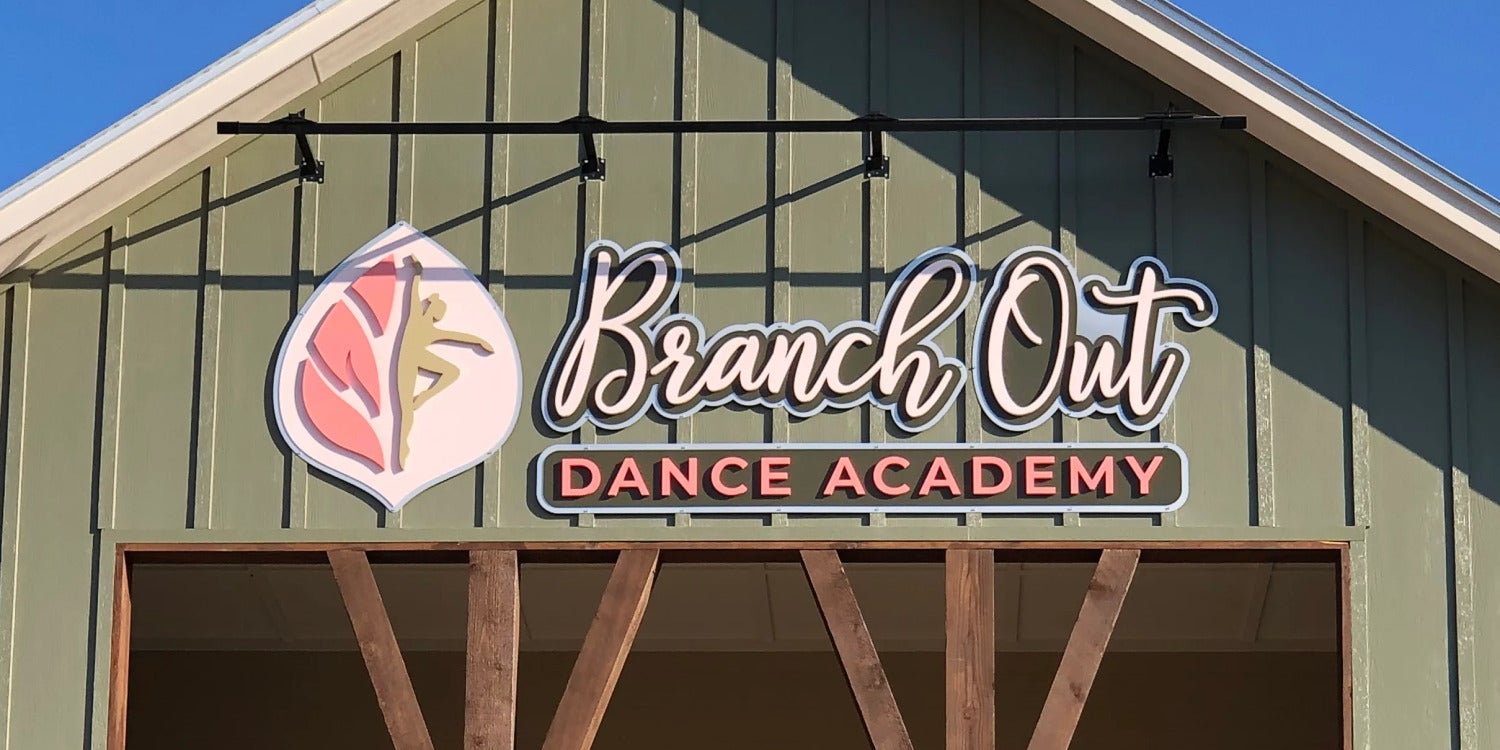 Custom Outdoor Signs for Business
