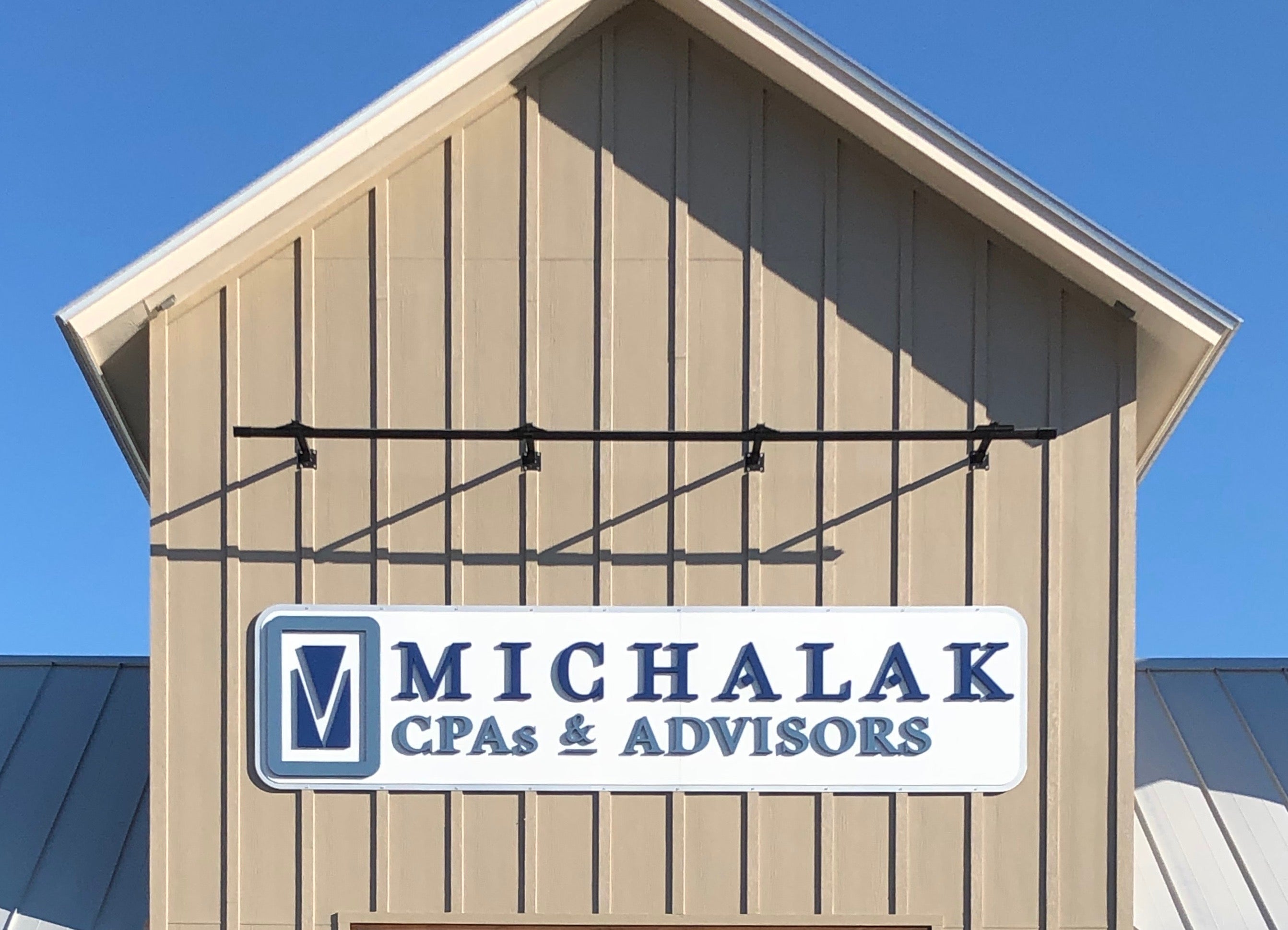 Custom Outdoor Signs for Business