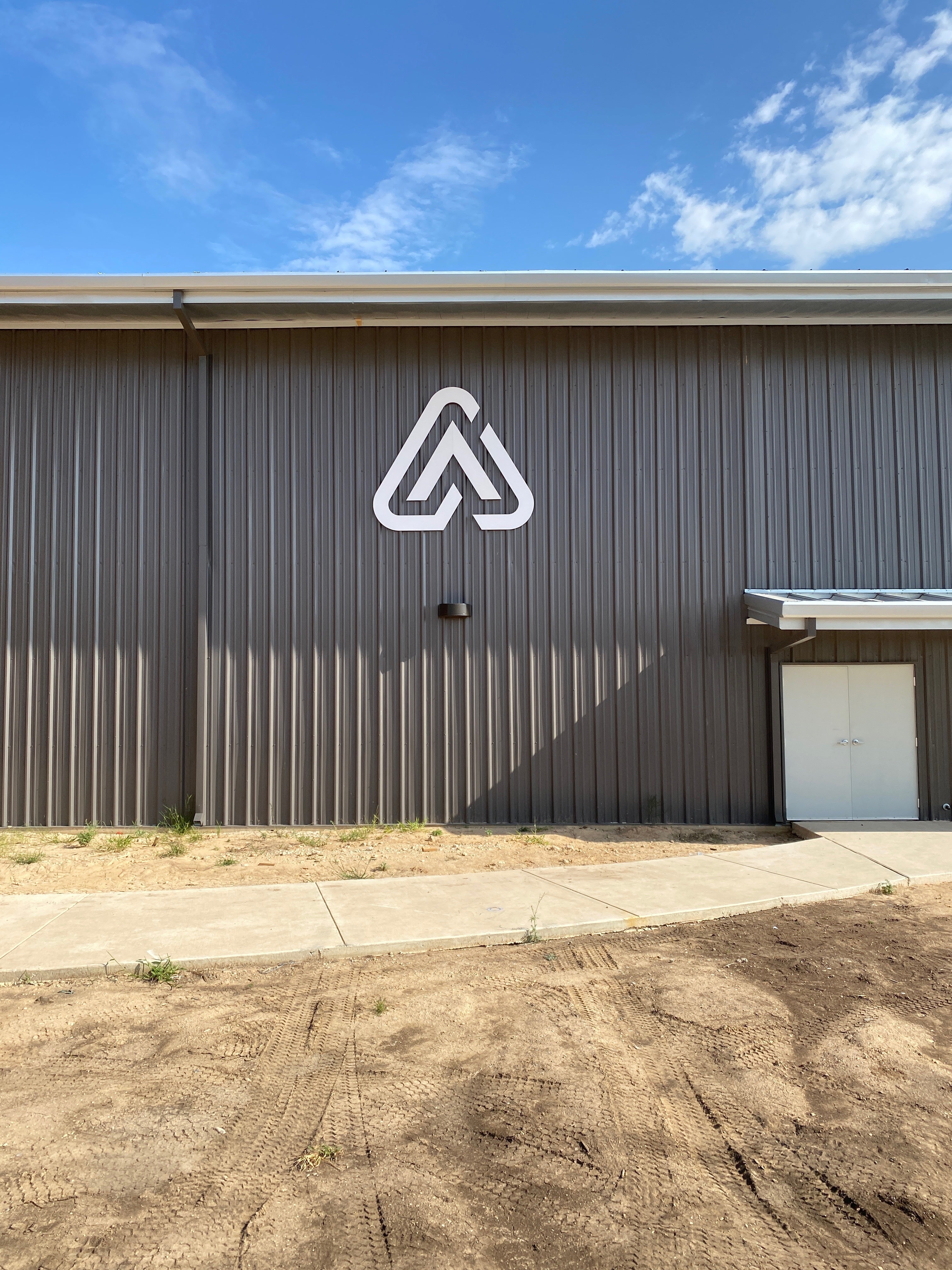 Custom Outdoor Signs for Business
