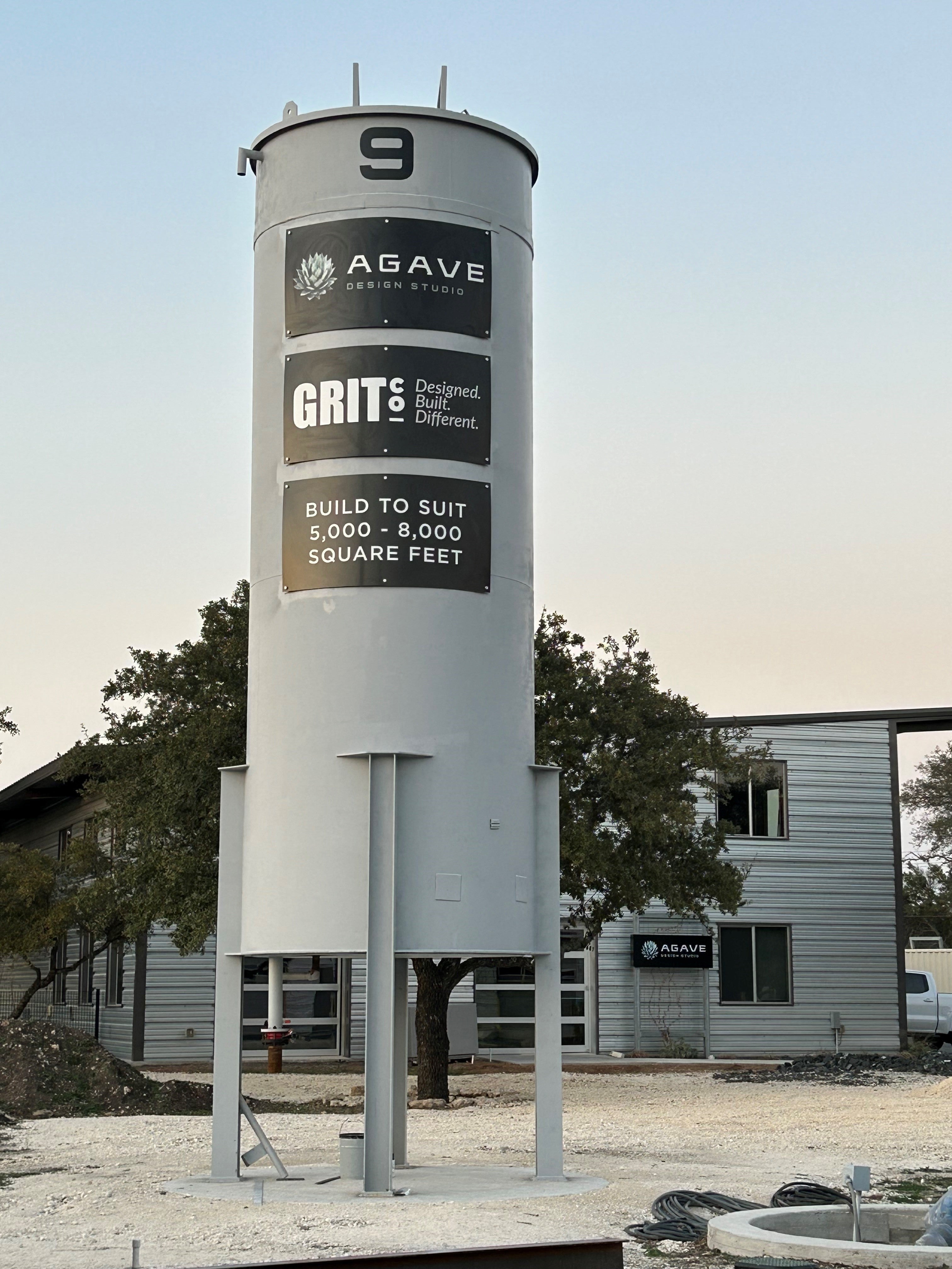 Custom Outdoor Signs for Business