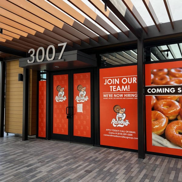 Randys-Donuts-WIndow-Graphics-Front-scaled