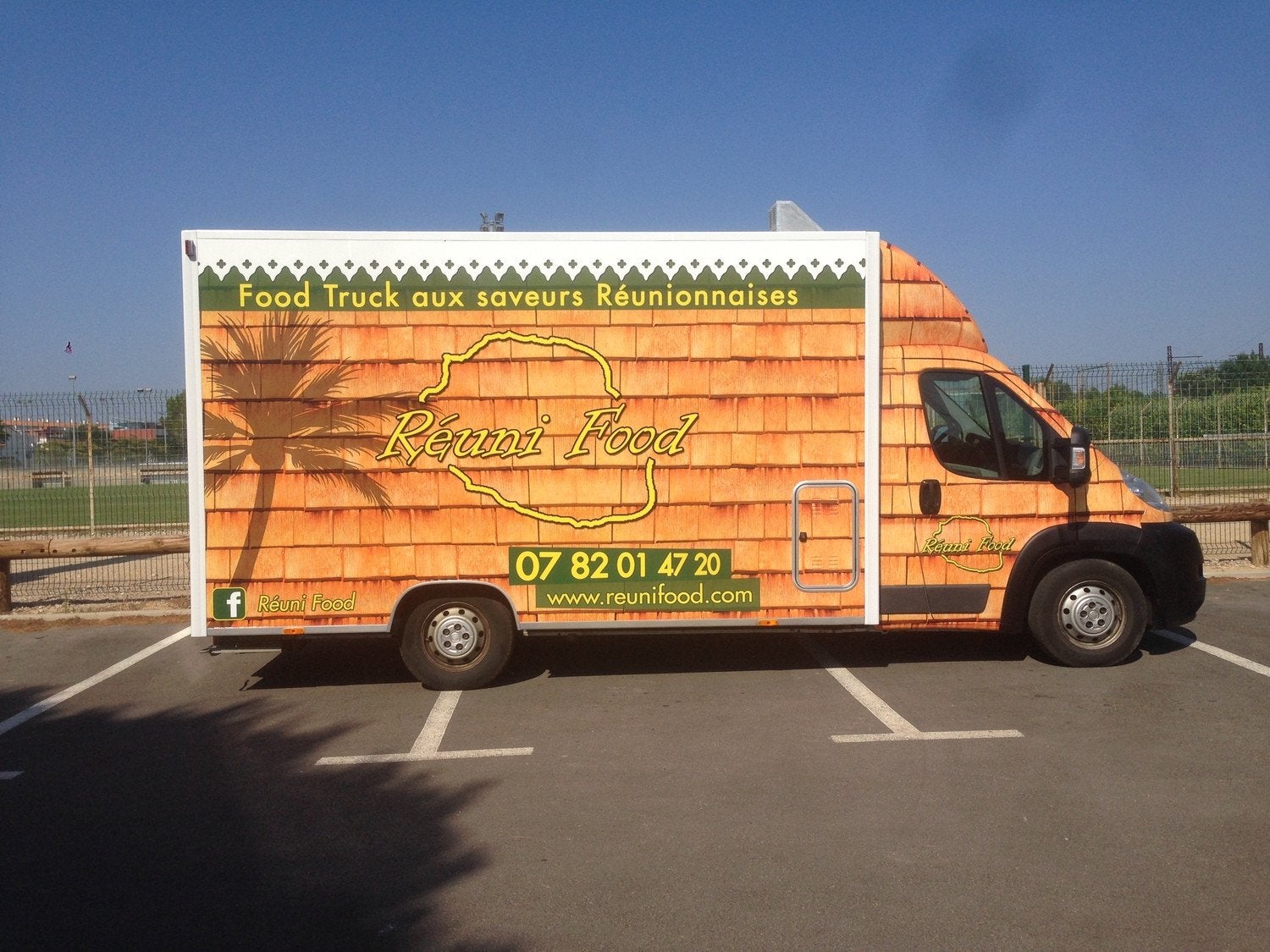 MARQUAGE FOOD TRUCK MONTPELLIER - ADHÉSIF FOOD TRUCK