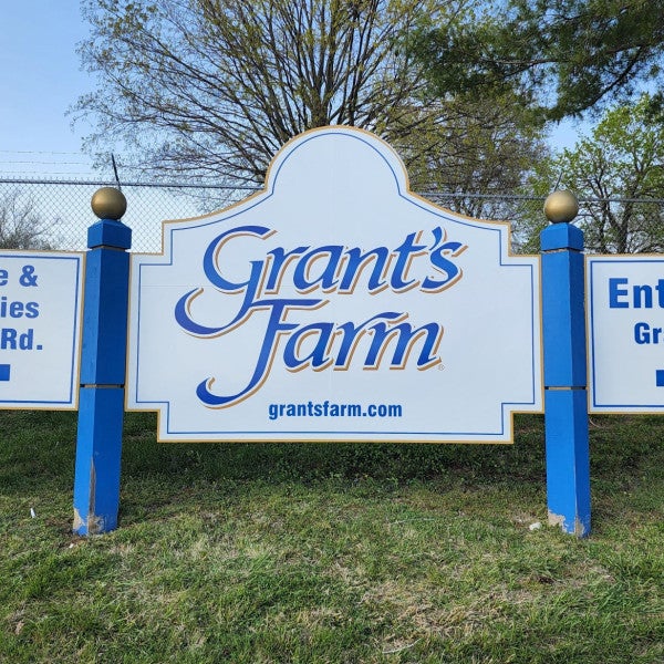 Grant's Farm Main sq