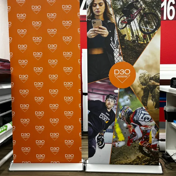 Retractable banner