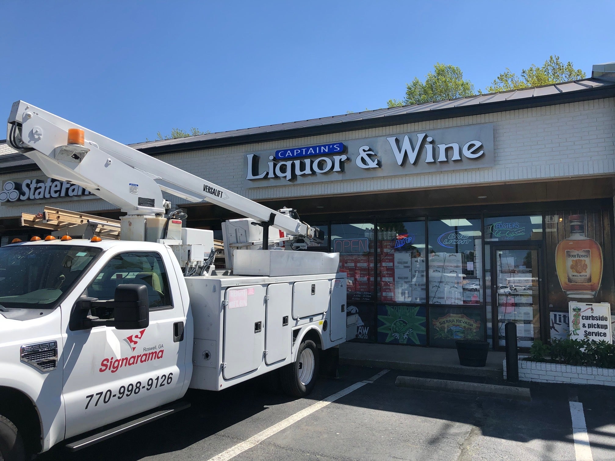 Outdoor Illuminated & Backlit Signs
