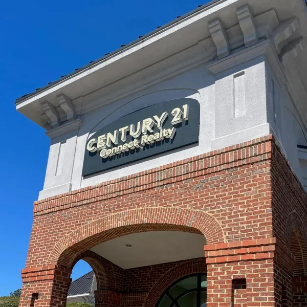 Custom building sign for Century 21 Connect Realty in Roswell GA by Signarama Roswell