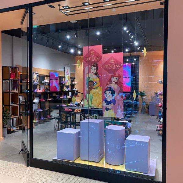 Retail Windows and Signane