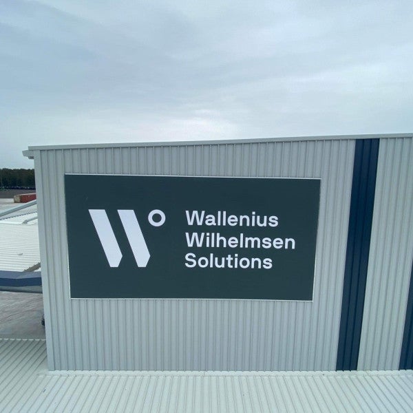 Large Outdoor UV Resistant Banners are a Great Way to Supersize Your Signage!