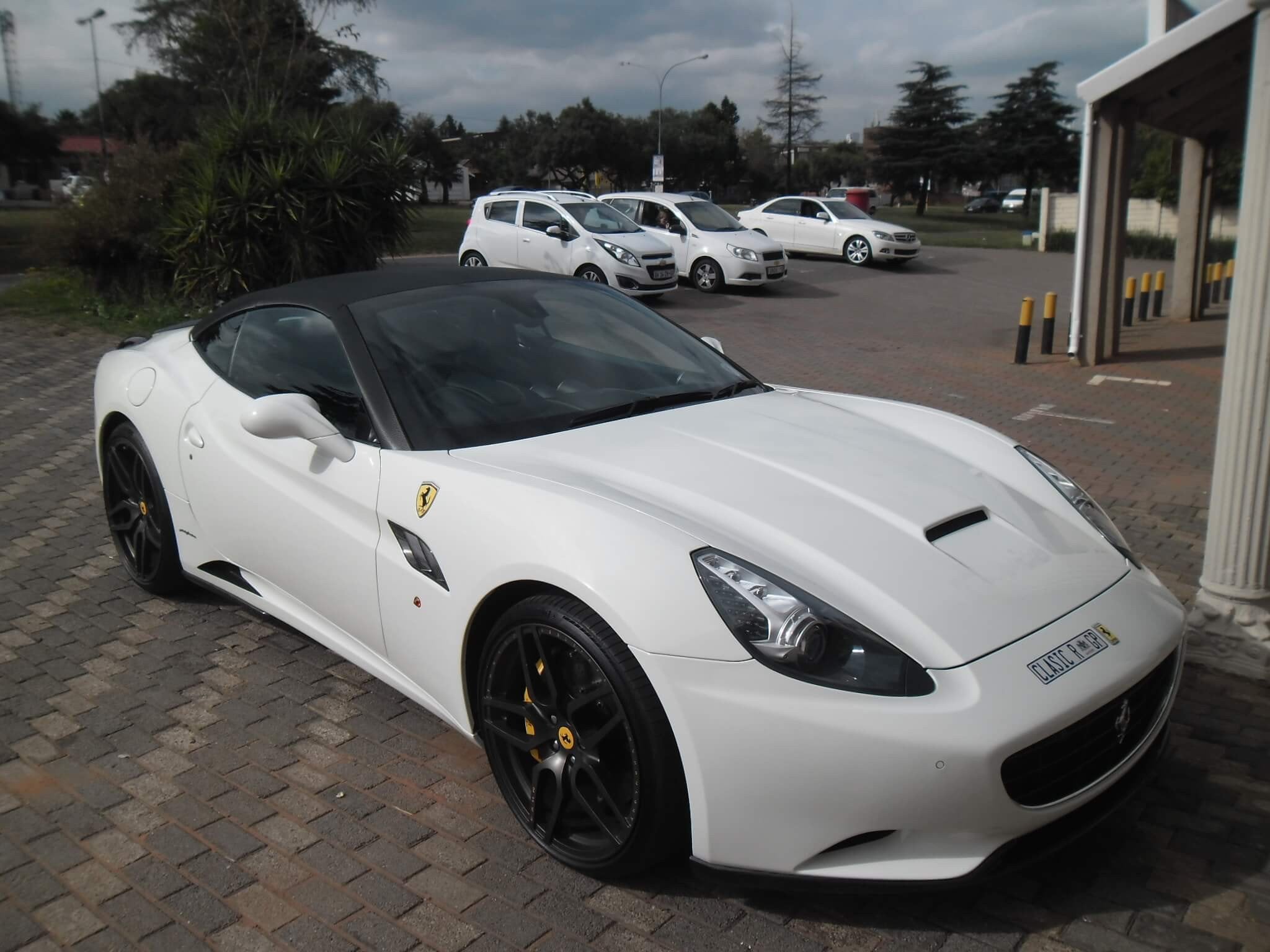 Vehicle graphics