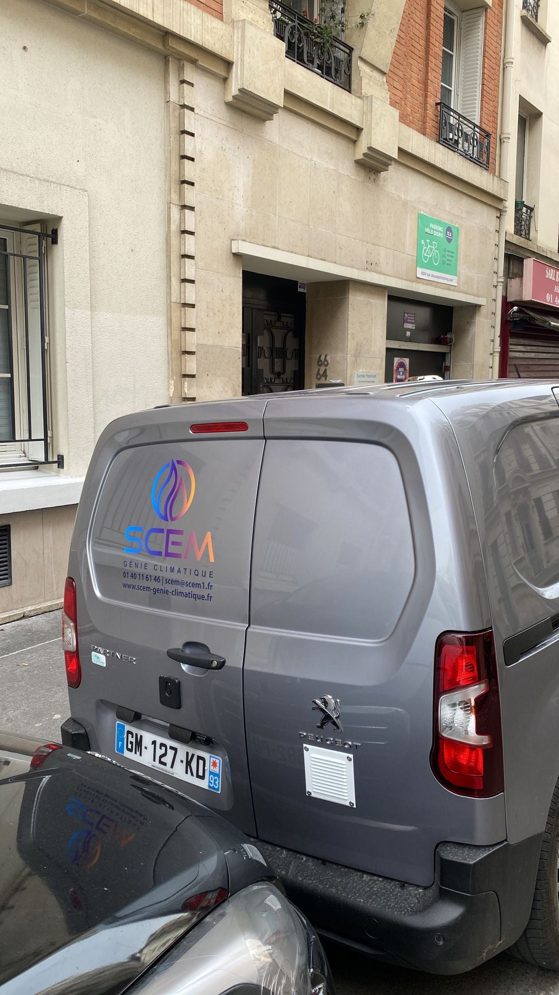 Marquage vinyle adhésif pour véhicule de SCEM