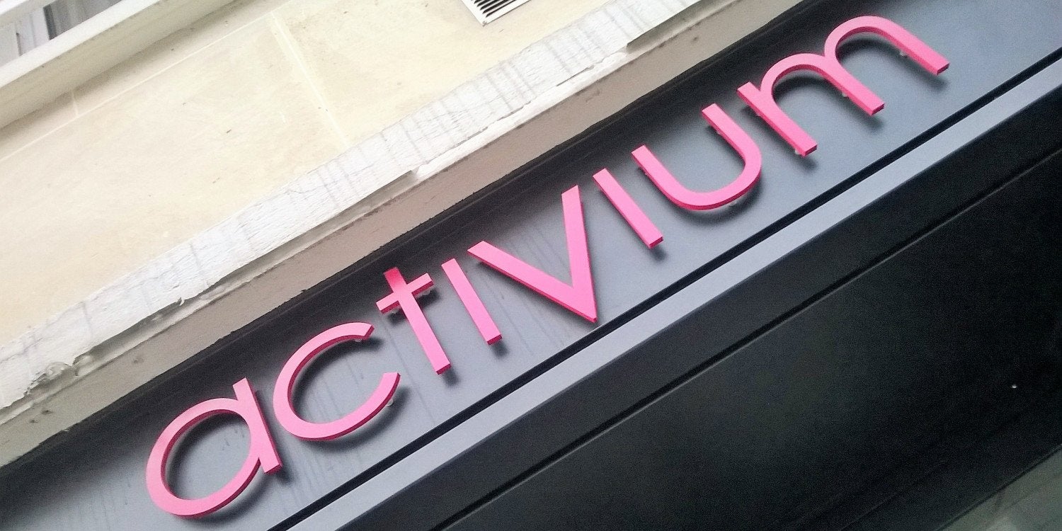 Lettres découpées