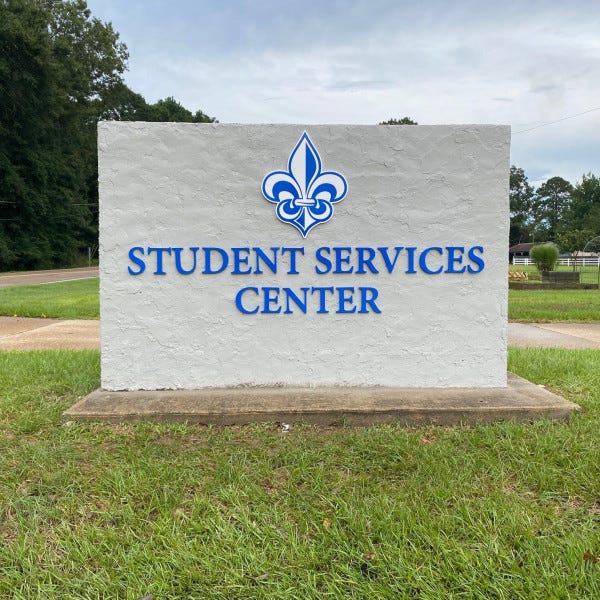 Monument_lettering