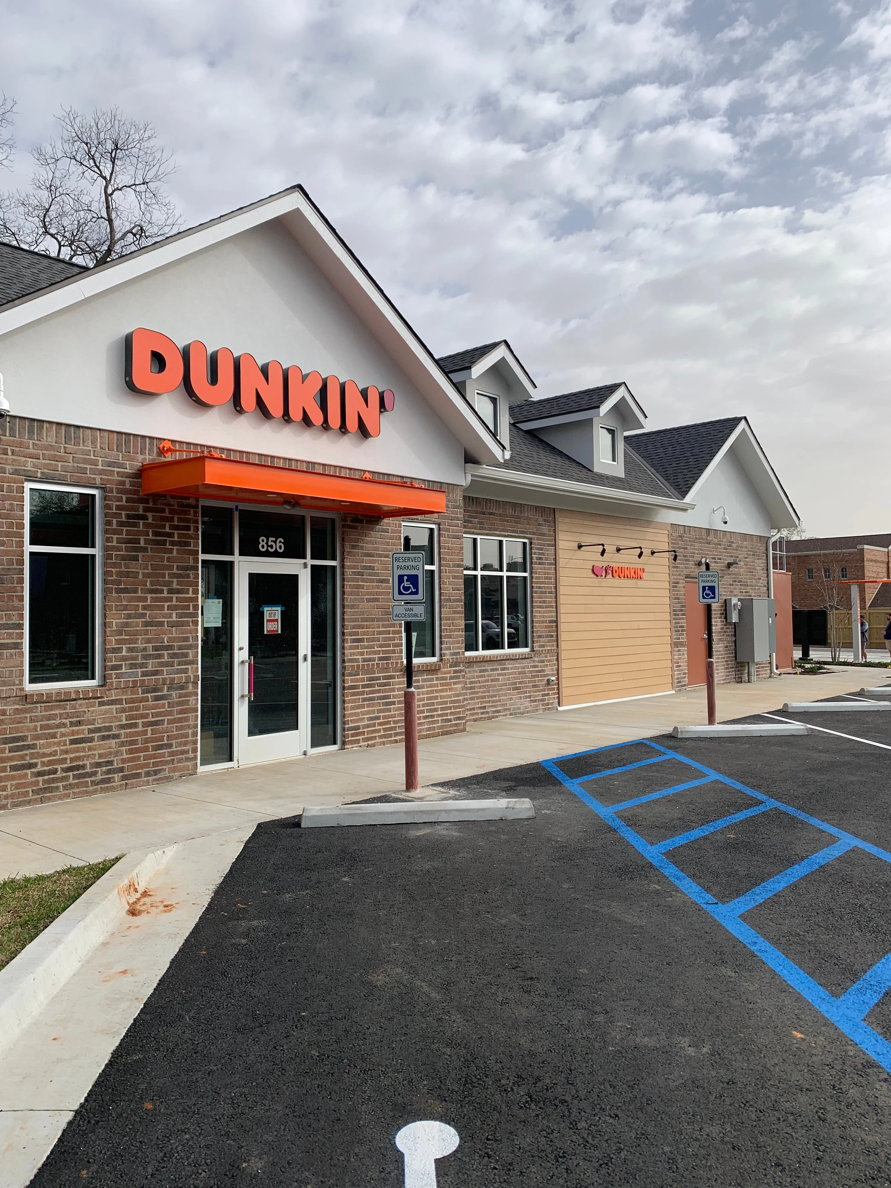 Building & Commercial Signs