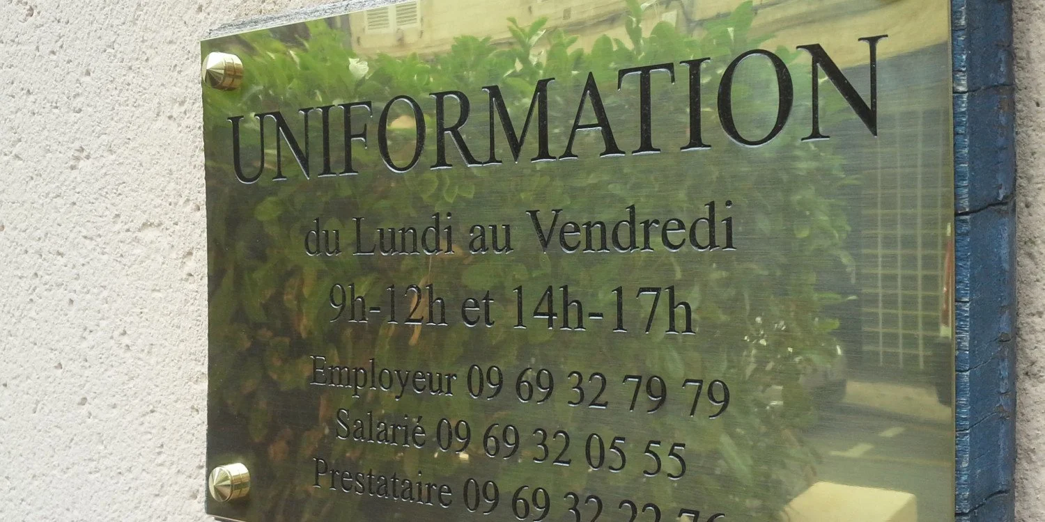 Plaque gravée : Signalez votre entreprise