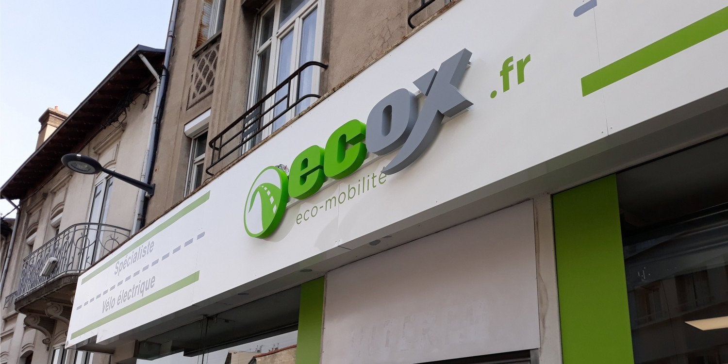 Lettres Boitiers