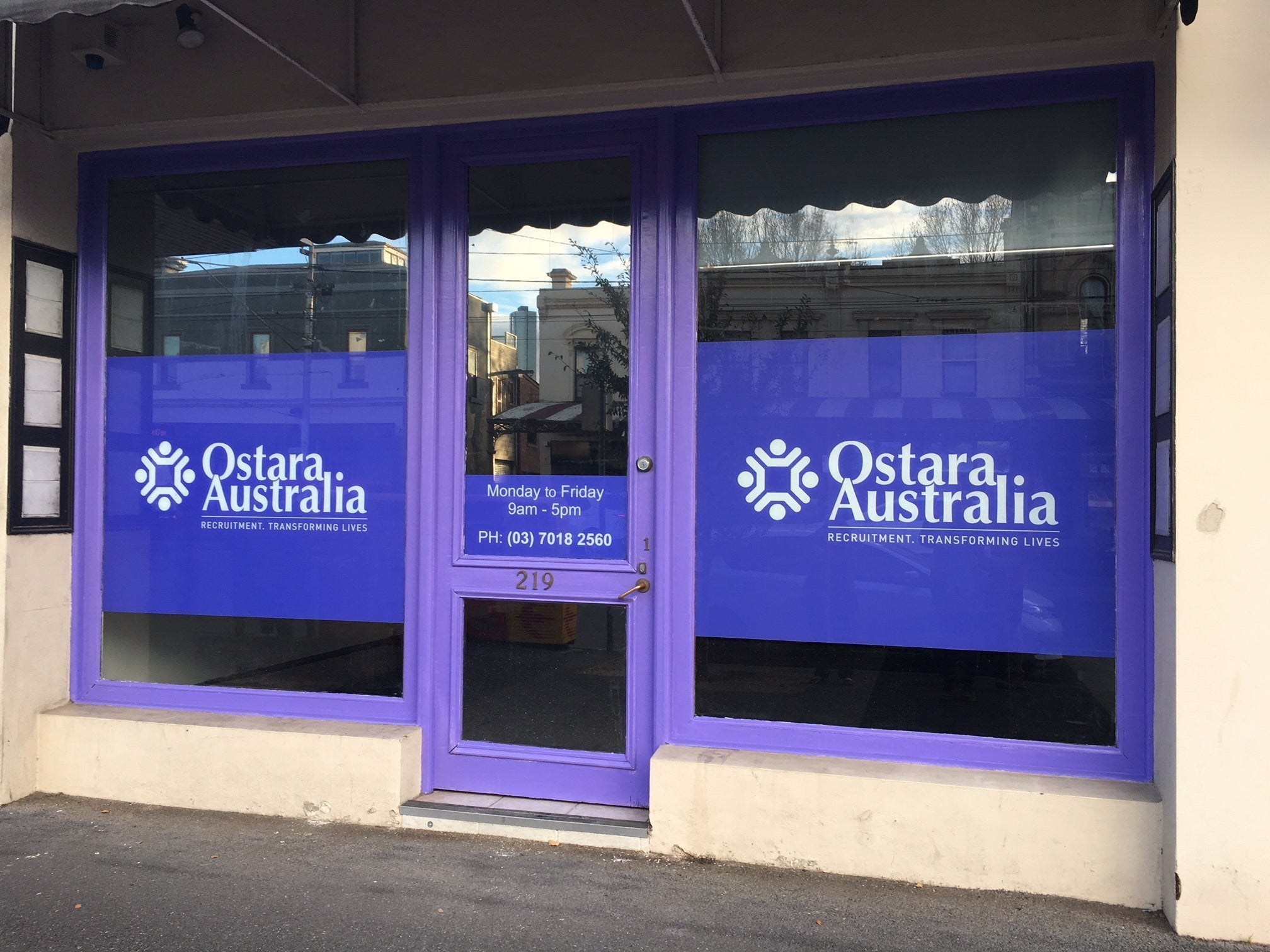 Eye catching window graphics