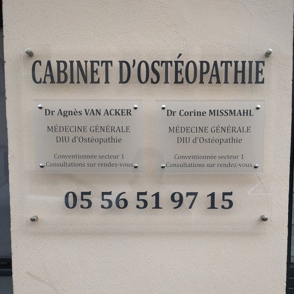Plaque PMMA - Cabinet médical - Signarama Bordeaux Sud