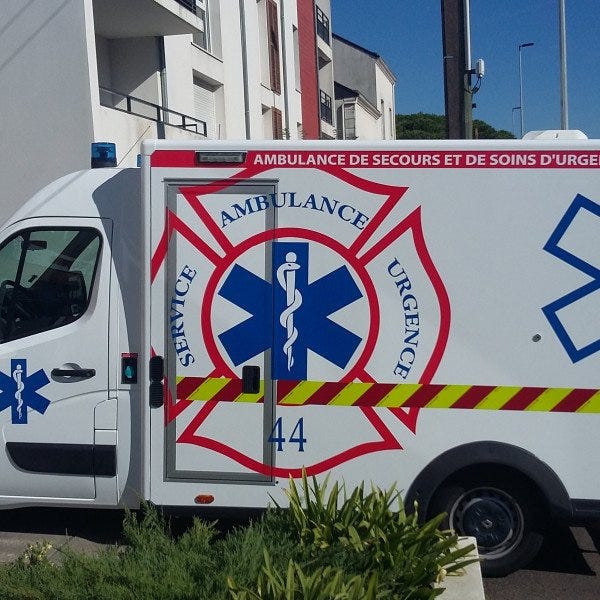 Marquage ambulance Signarama Nantes
