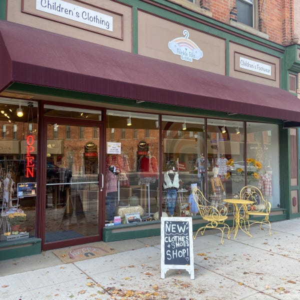 Twinkle Toes - Front Entrance