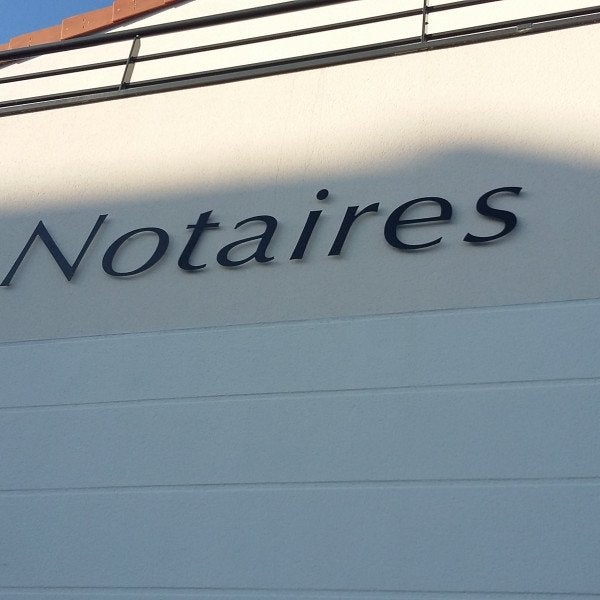 Lettres découpées en aluminium composite dibond Enseigne Nantes Notaires