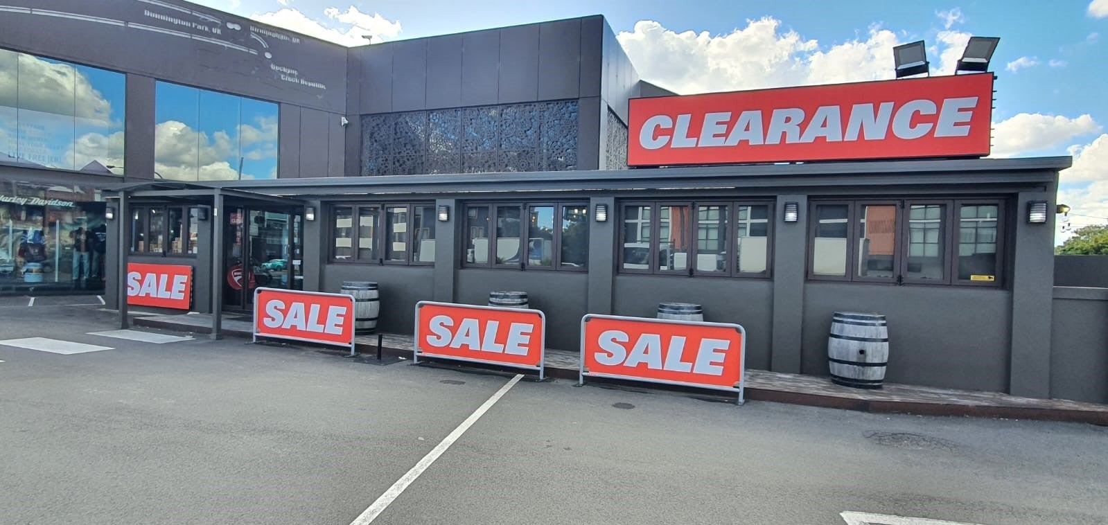 Sales and Clearance signs at Fraser