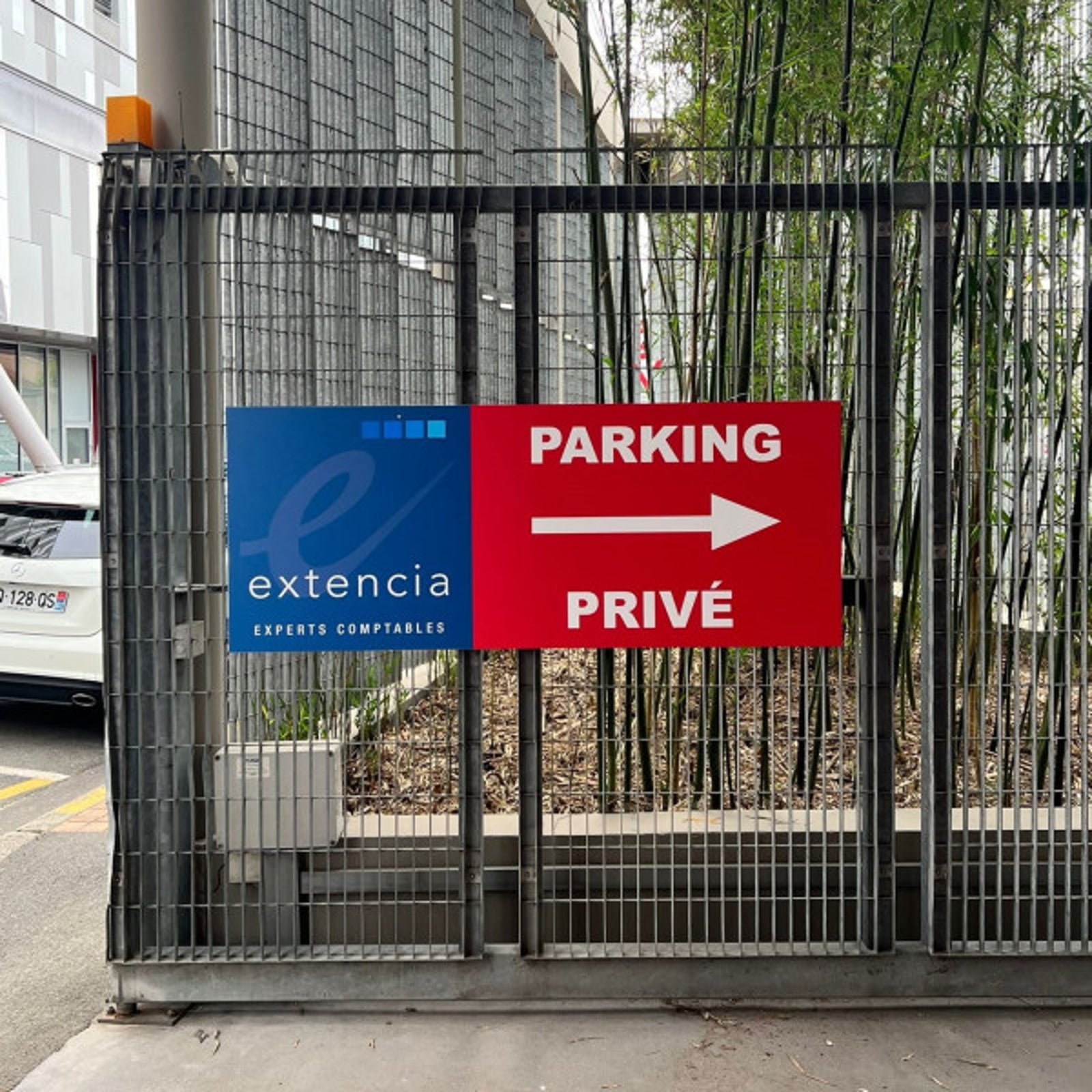 Panneau signalétique