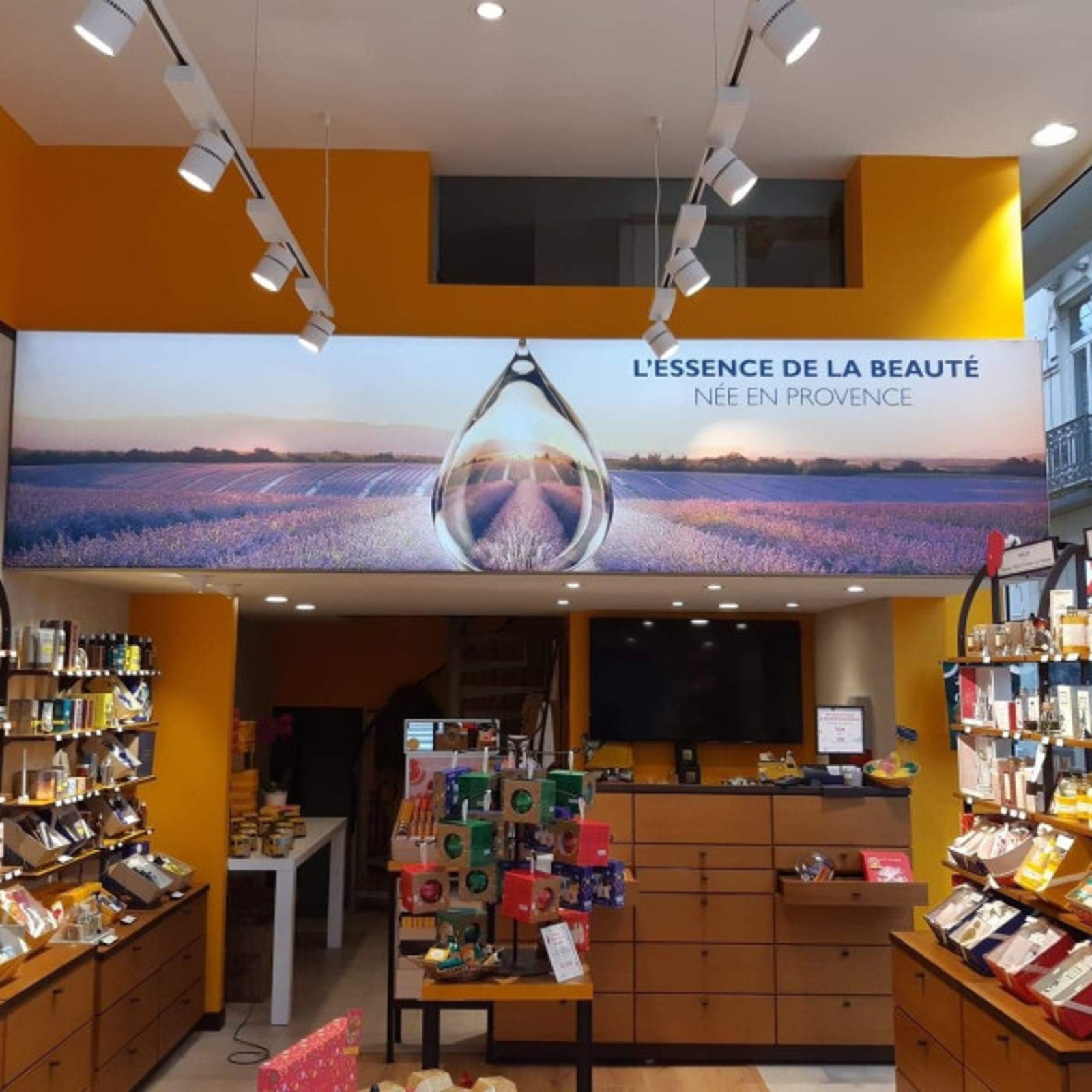 Bâche tendue lumineuse