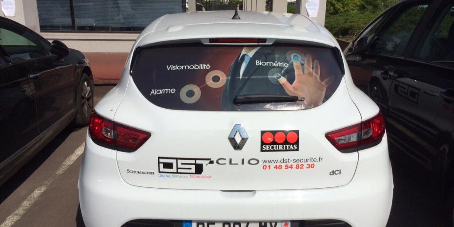 Micro perforé lunette arrière