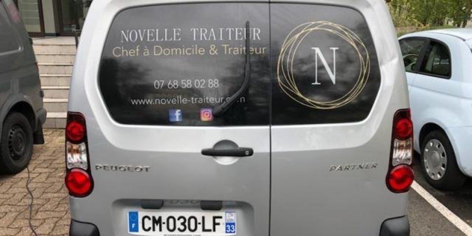 Micro perforé lunette arrière