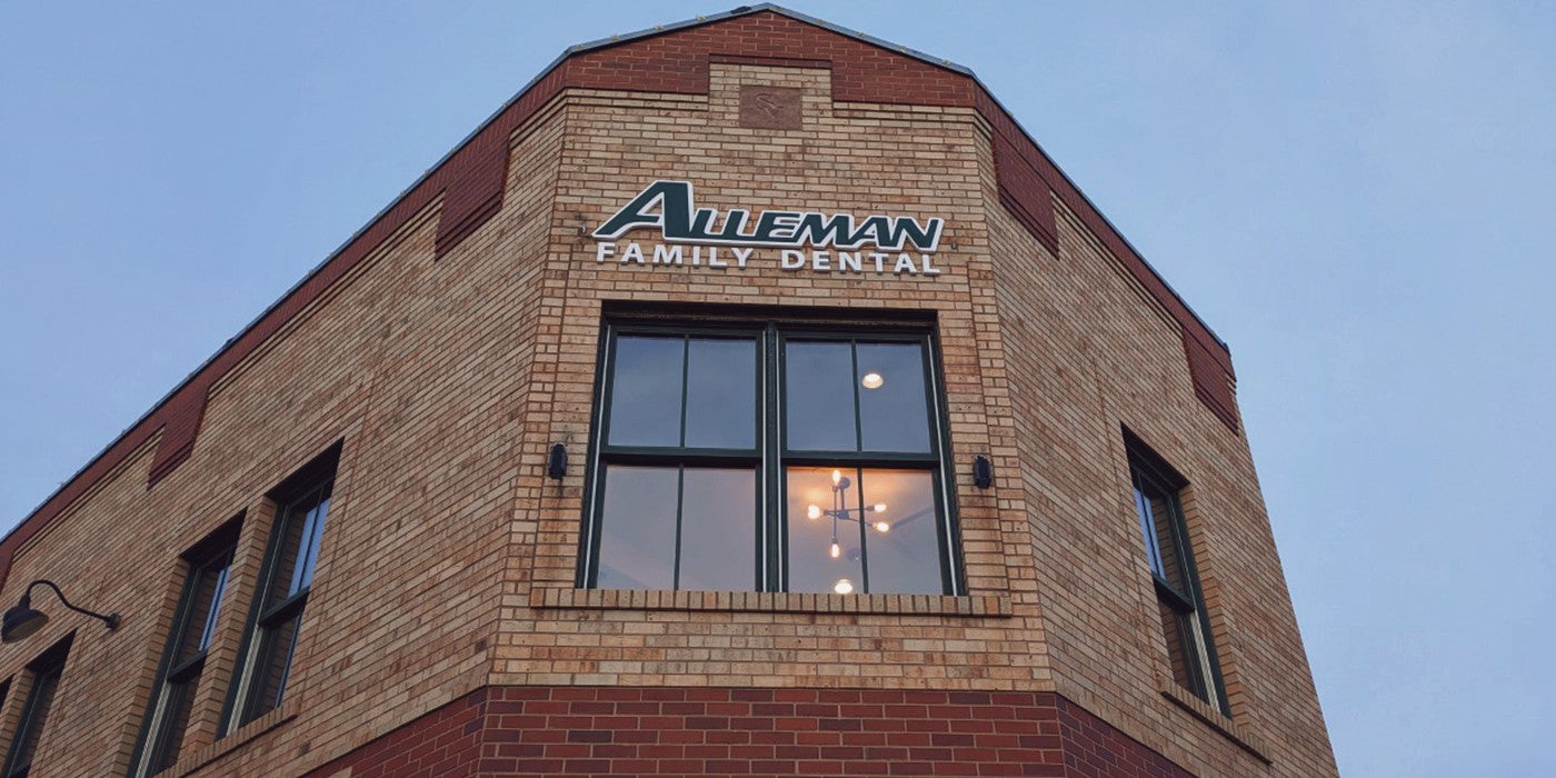 Custom Outdoor Signs for Business
