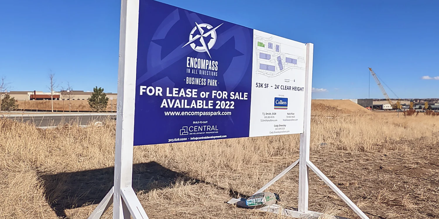 Freestanding & Standalone Signs