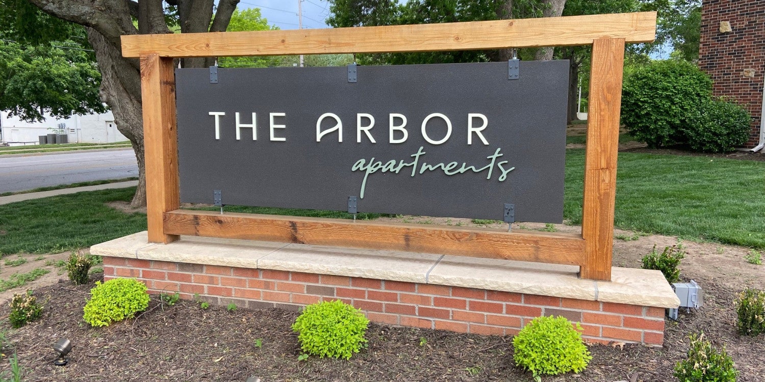 Freestanding & Standalone Signs