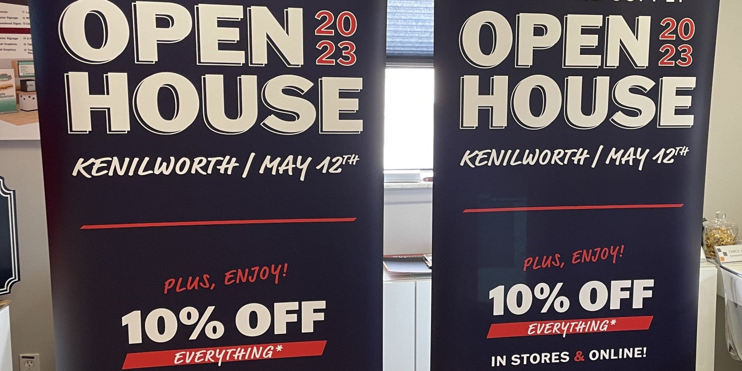 Retractable Banner Stands