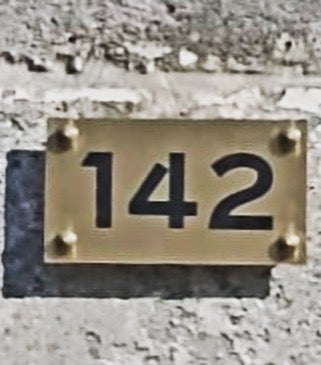 plaque ms en laiton gravé peintes