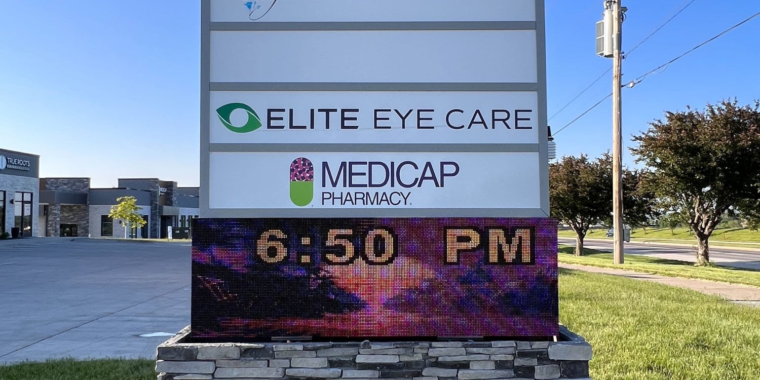 Freestanding & Standalone Signs