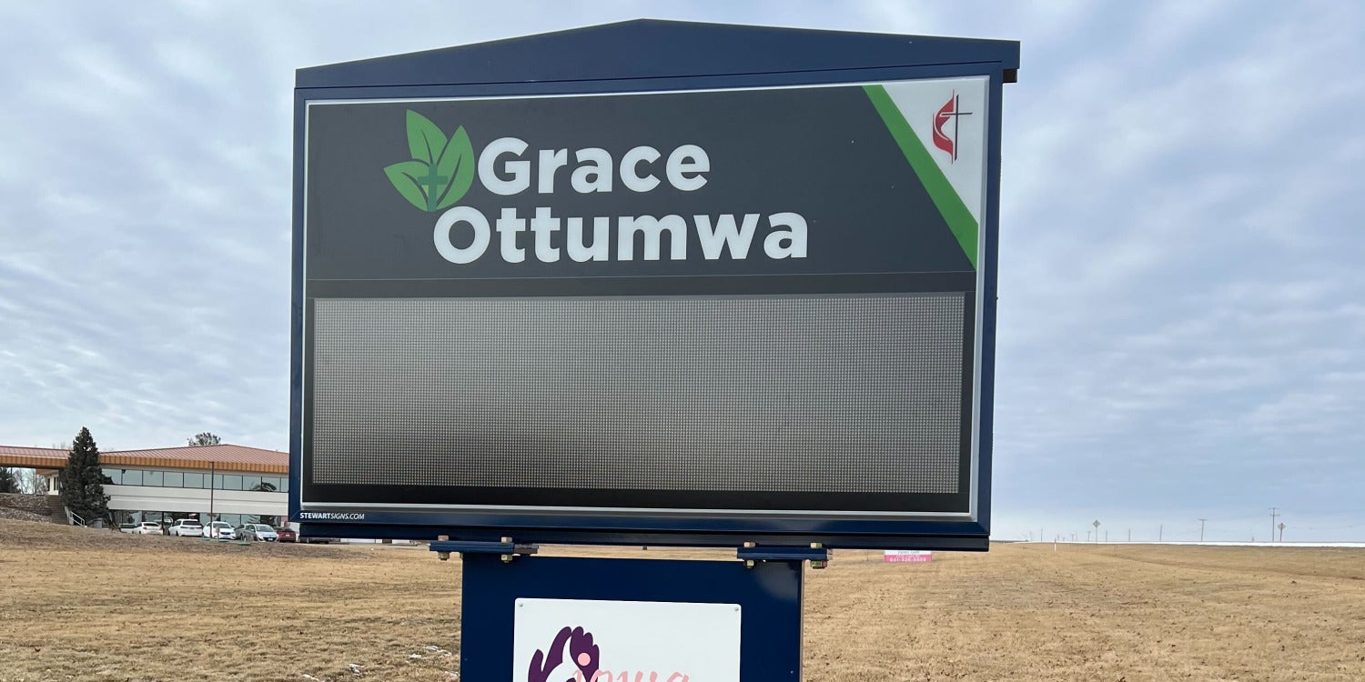 Freestanding & Standalone Signs