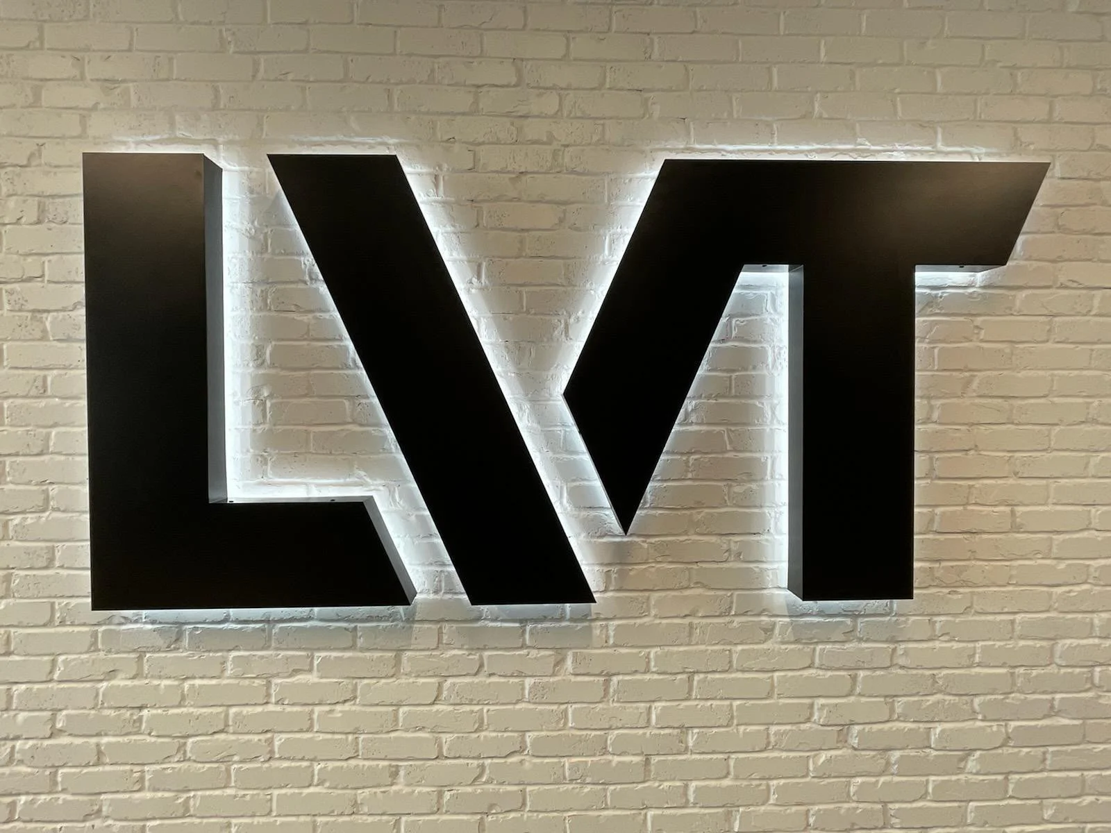 Building & Commercial Signs