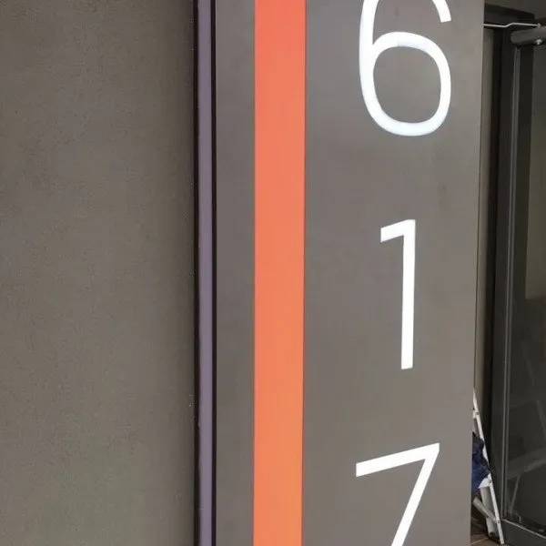 617