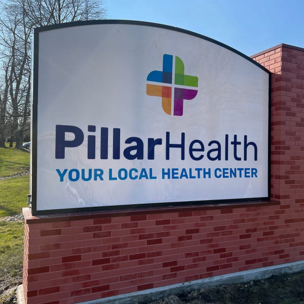 SignaramaFranklin_PillarHealth_KCHC_MonumentSign_Custom_Install_Fabricated_FauxBrick_RelocationofSign