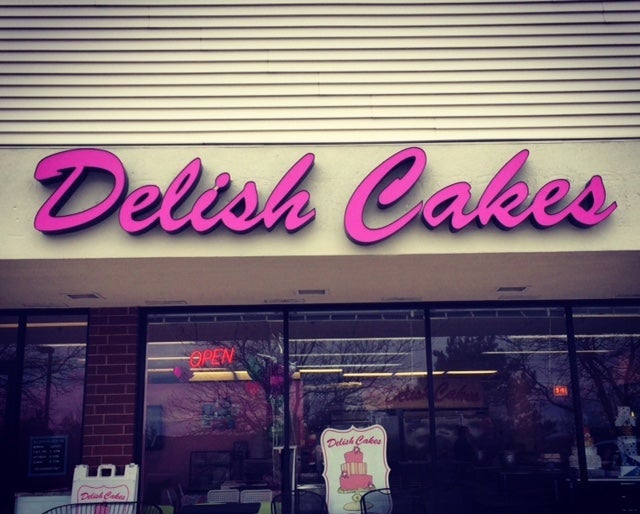 Illuminated & Lighted Signs