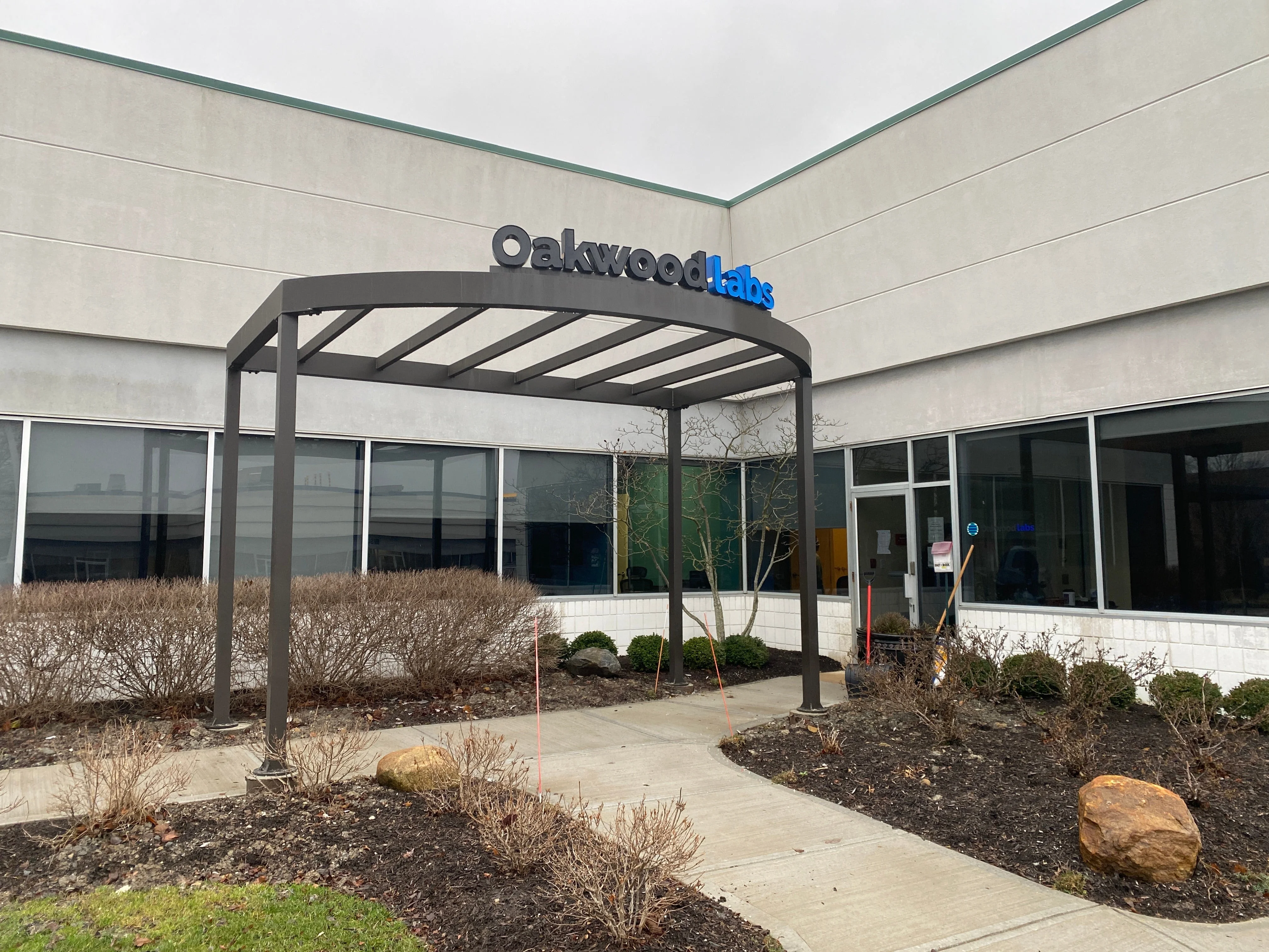 Building & Commercial Signs