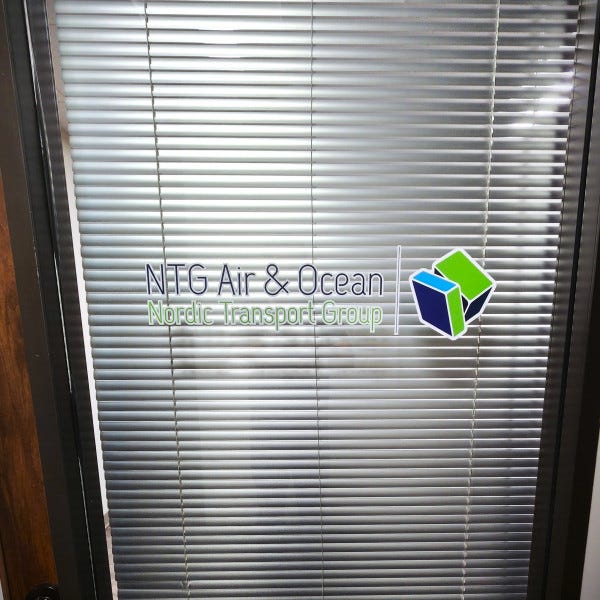 digitally printed contour cut vinyl logo
