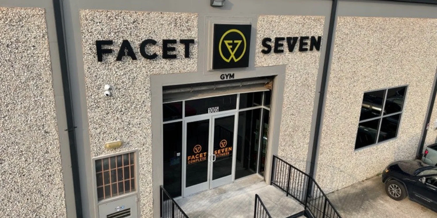 backlit channel letters storefront
