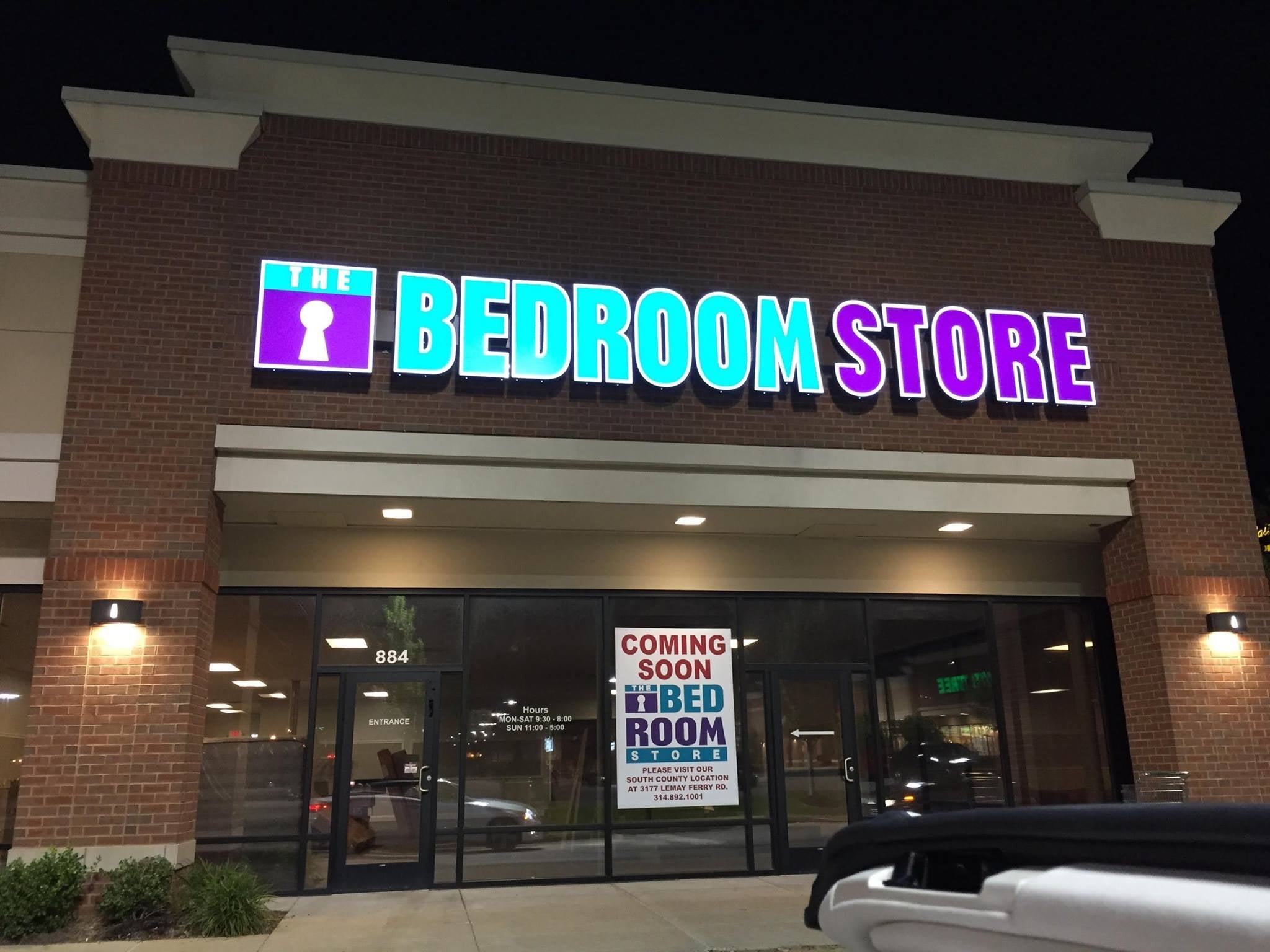 Outdoor Illuminated & Backlit Signs